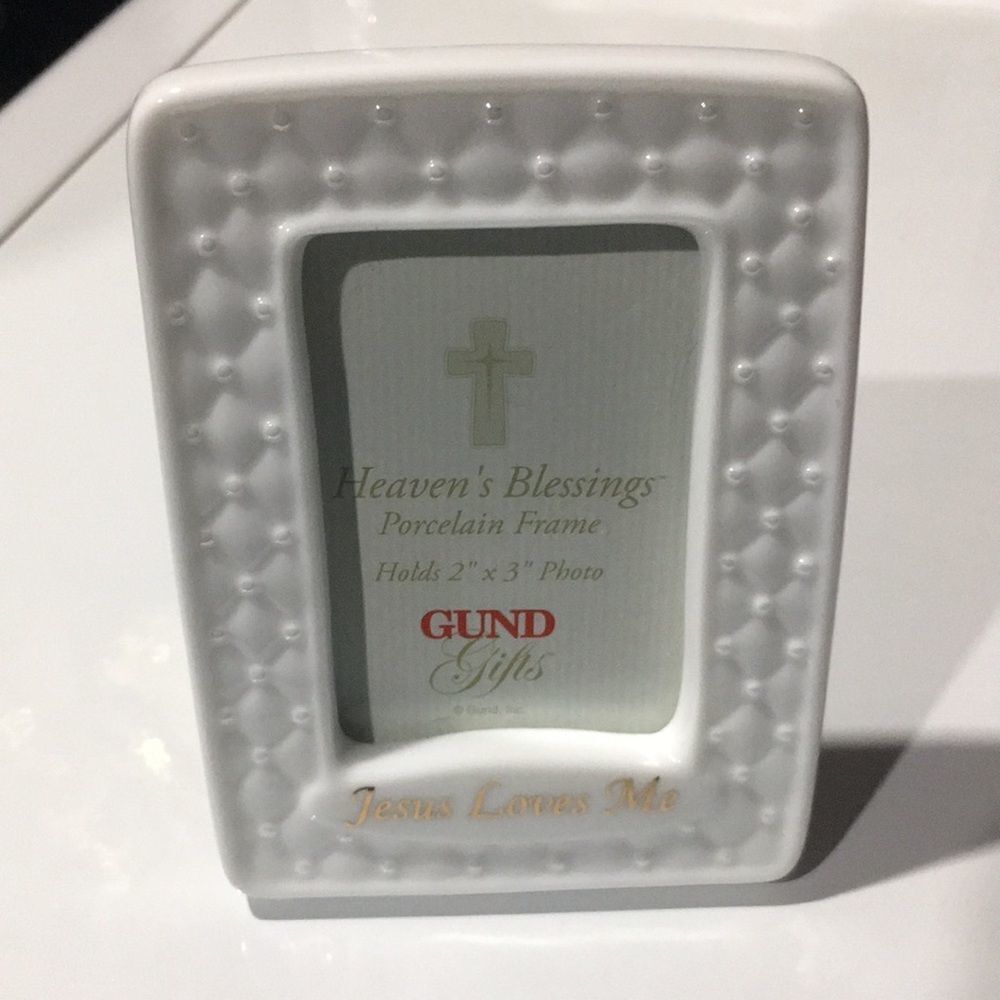 Jesus Loves Me Porcelain Photo Frame (2" x 3")